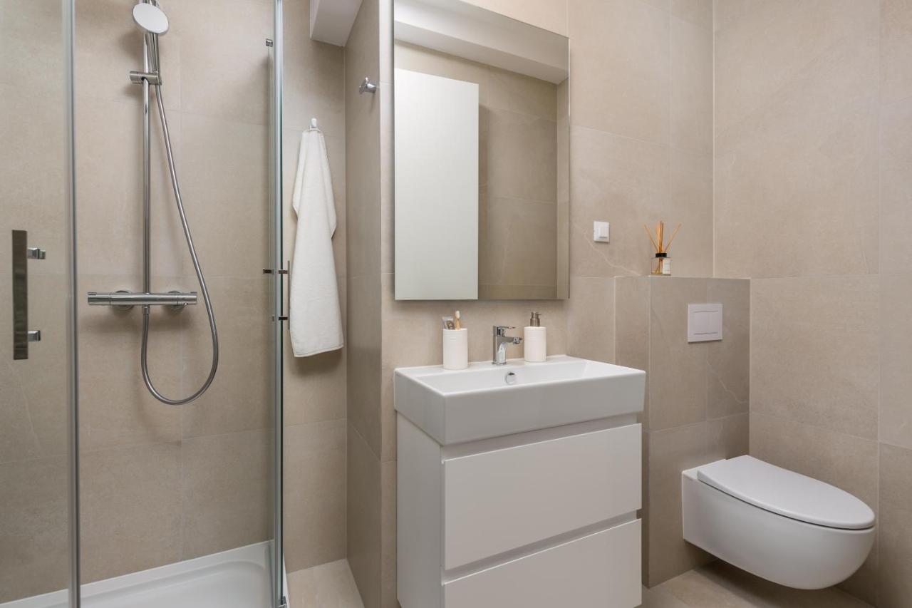 Studio Apartments In Center Of Opatija Exteriör bild